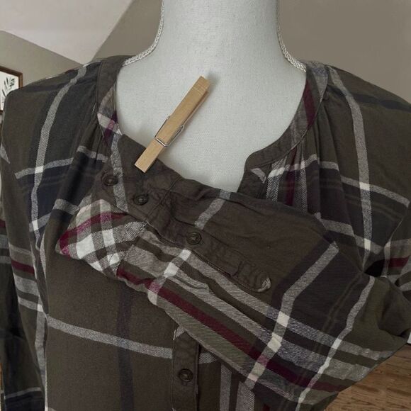 Universal Thread Olive Plaid Flannel High Low Tunic Top Sz M - Picture 6 of 11